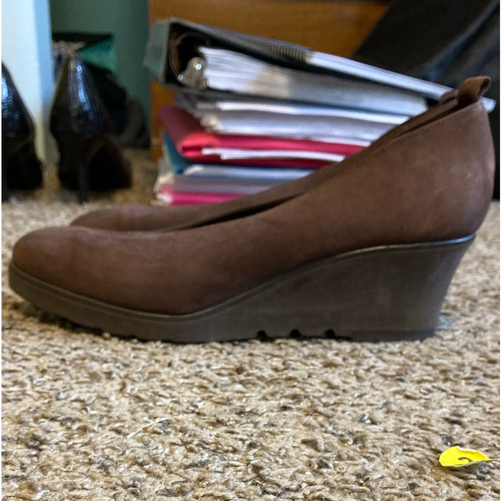 Brown Women’s Wedge Heel Shoes Size 8
